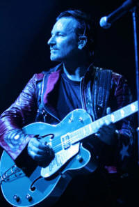 U2 Bono guitar live vertigo