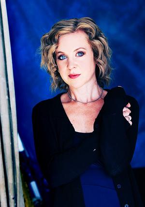 CLUAS > Interviews > Kristin Hersh, An Unquiet Mind